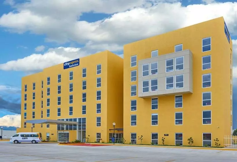 ホテル City Express By Marriott Comitán