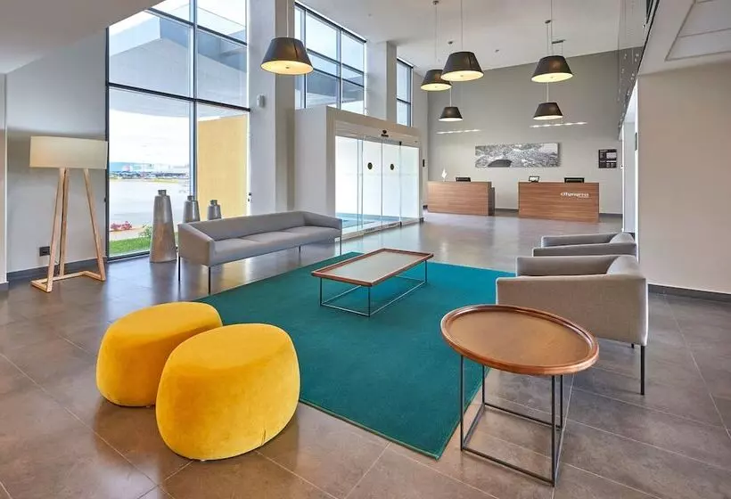 ホテル City Express By Marriott Comitán