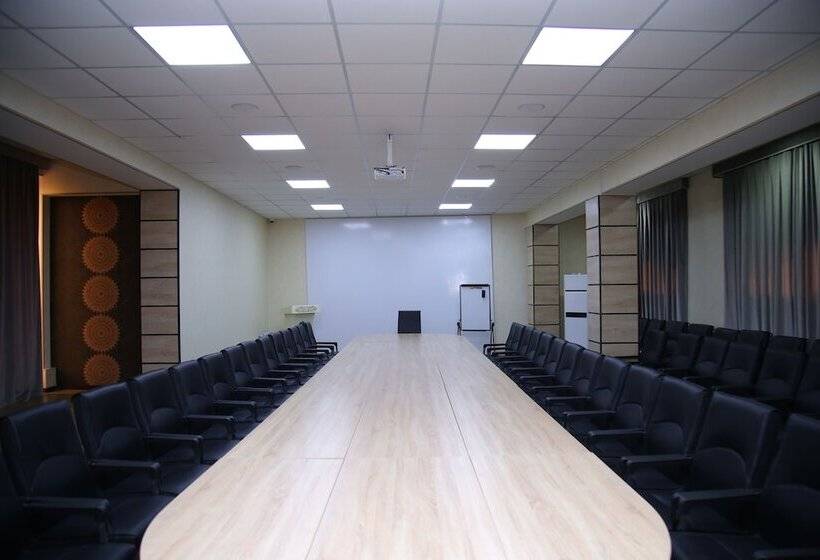 ホテル Dilimah Premium Luxury