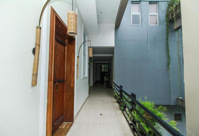 هتل Grand Rockland