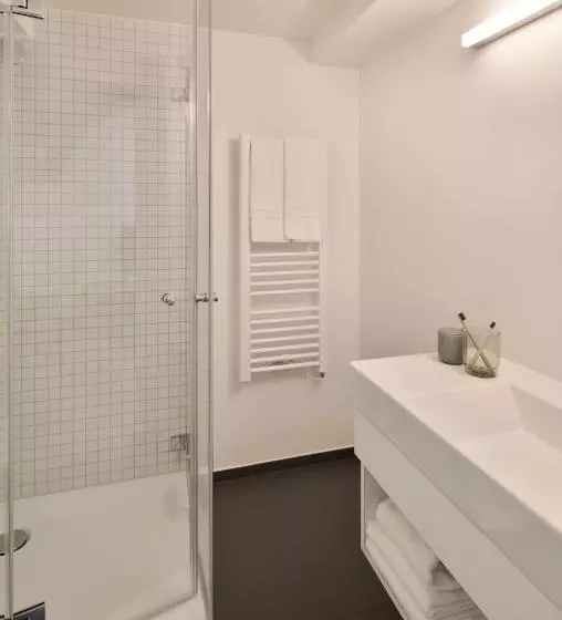 ホテル Krone Hard   Self Check In