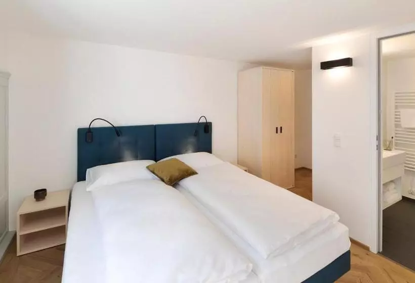 ホテル Krone Hard   Self Check In