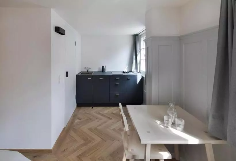 ホテル Krone Hard   Self Check In