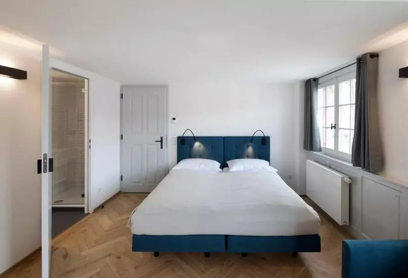 ホテル Krone Hard   Self Check In