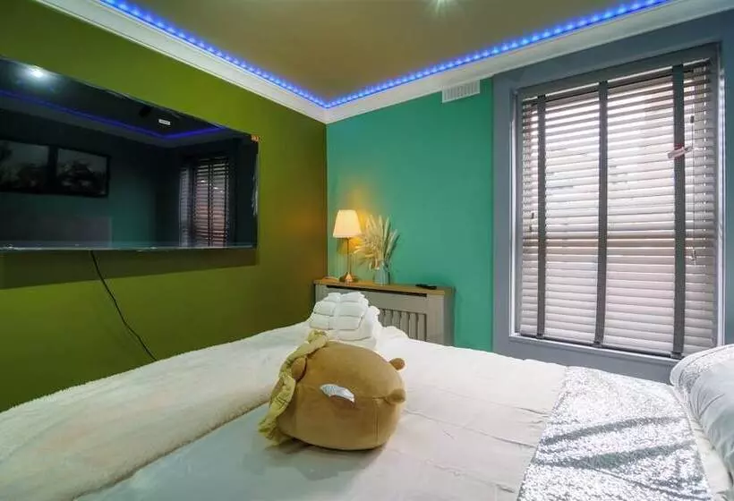 ペンション Central London Hub