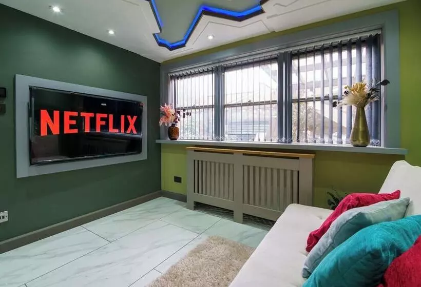 ペンション Central London Hub