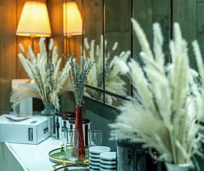 ペンション Central London Hub