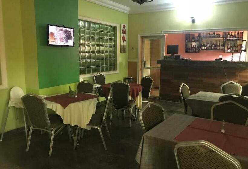 تختخواب و صبحانه Richmond Hills Suites