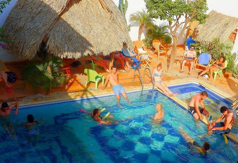 Divanga Hostel And Diving