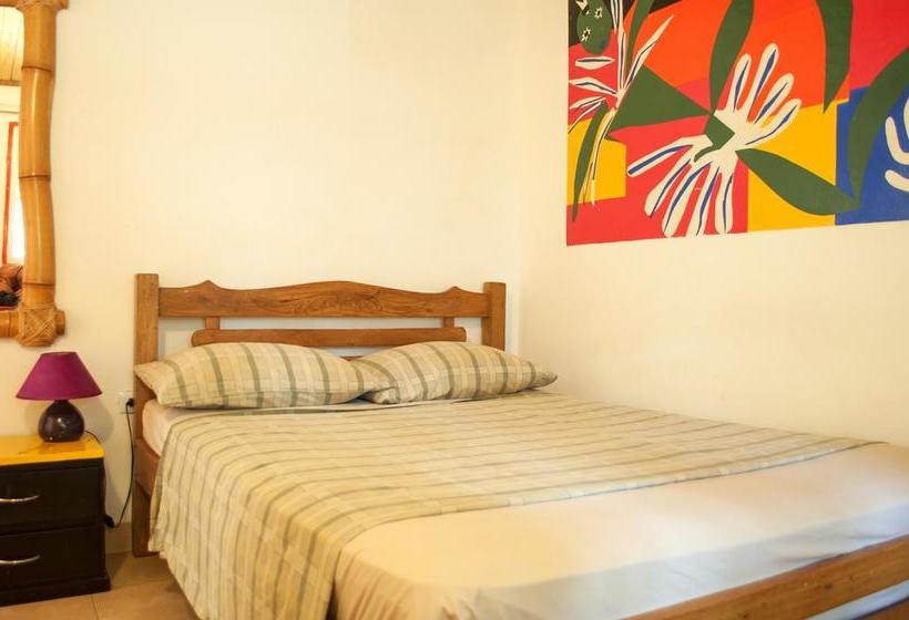 Divanga Hostel And Diving