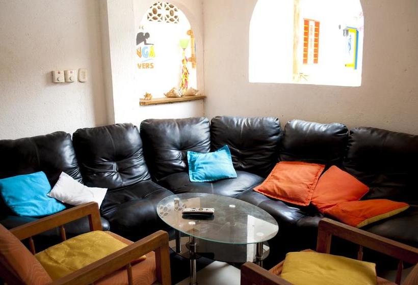 Divanga Hostel And Diving