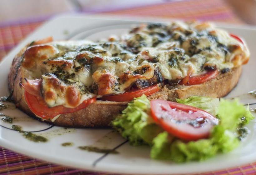 Divanga Hostel And Diving