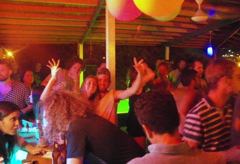 Divanga Hostel And Diving