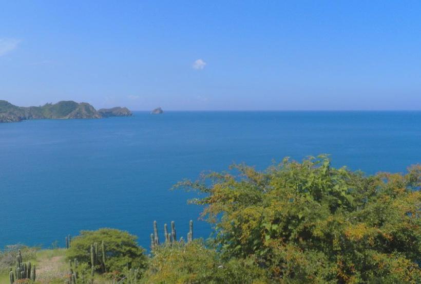 Divanga Hostel And Diving