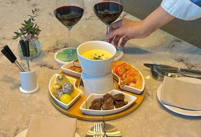 هتل Courtyard By Marriott Seoul Botanic Park