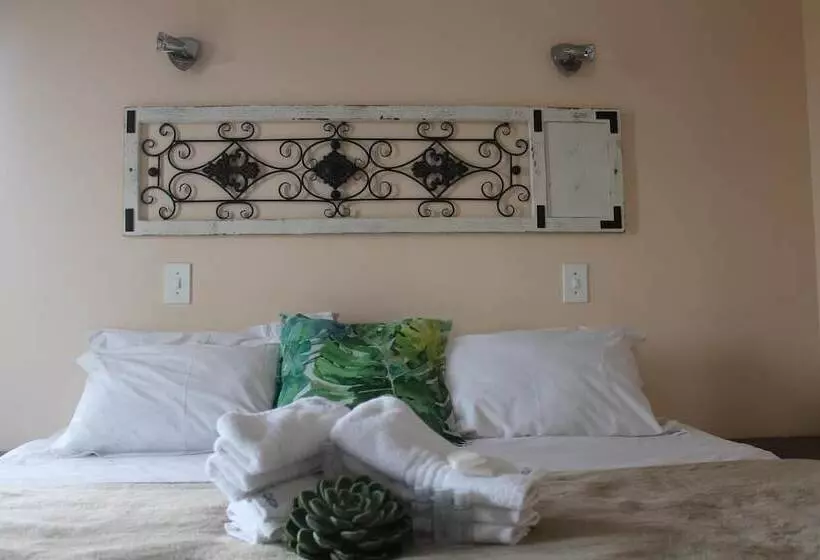 ホテル Eldorado Lodge Cc