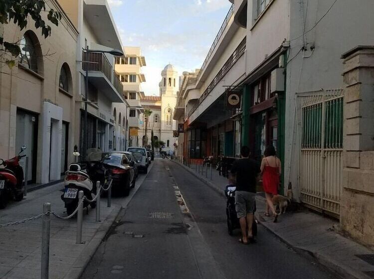 Satori House   Hostel