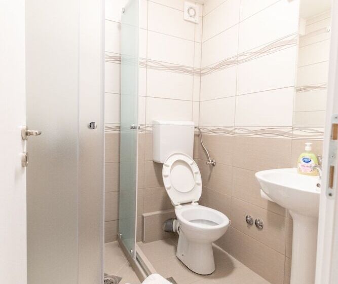 هاستل Bloom Inn