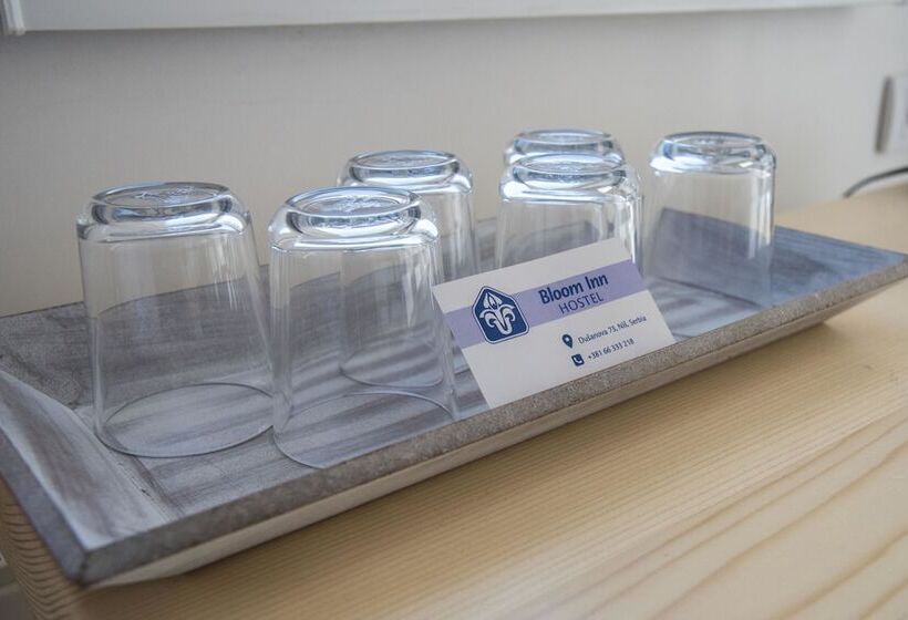 هاستل Bloom Inn