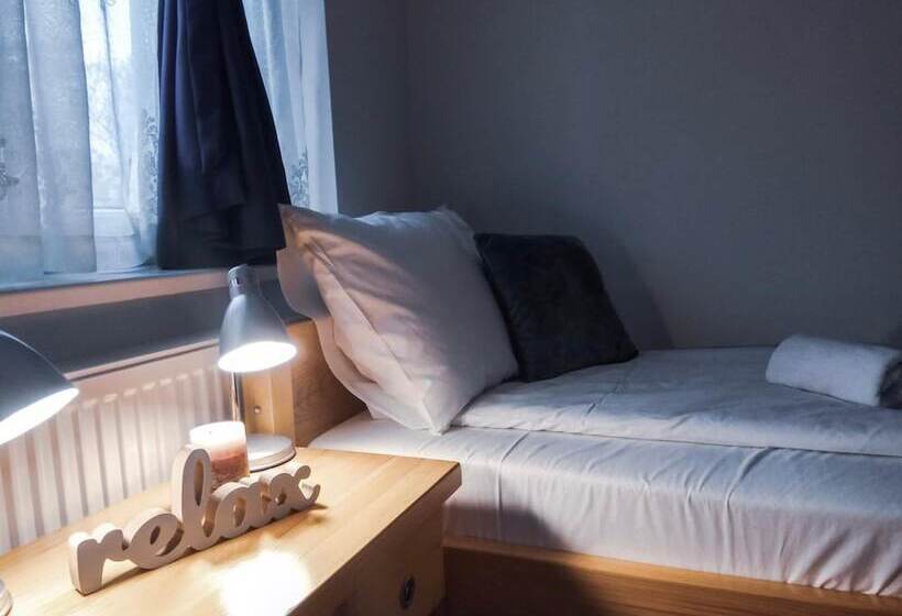 هاستل Bloom Inn