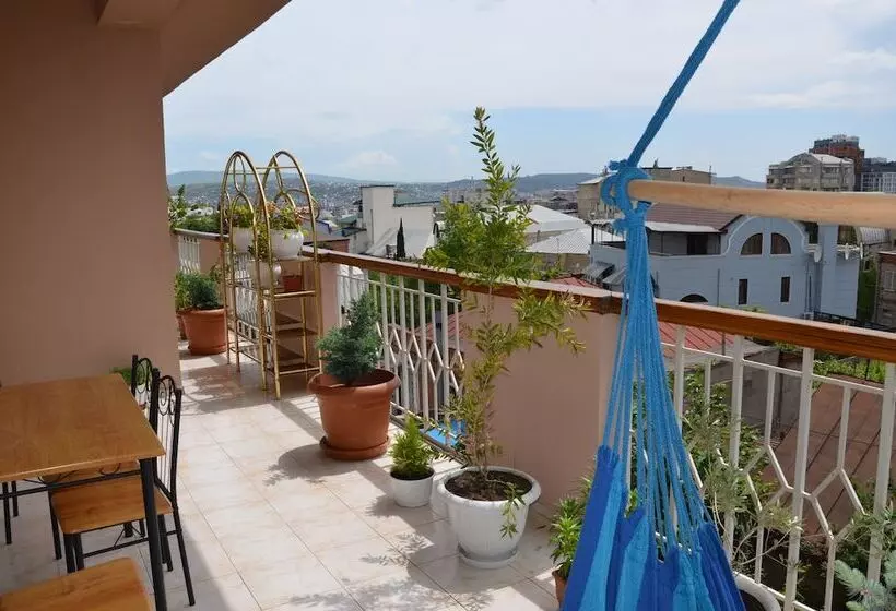 تختخواب و صبحانه 125