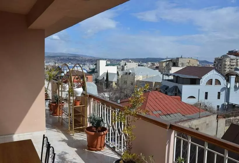 تختخواب و صبحانه 125