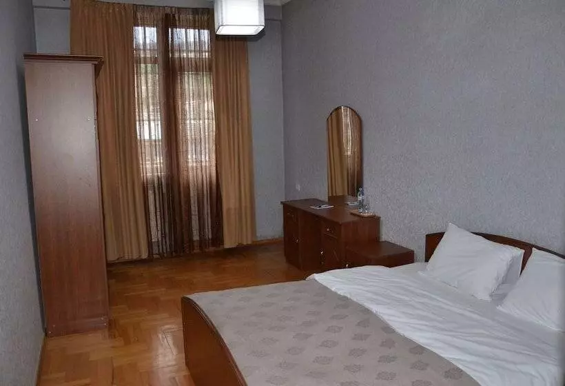 تختخواب و صبحانه 125