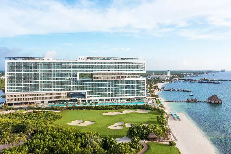 Dreams Vista Cancun Golf & Spa Resort