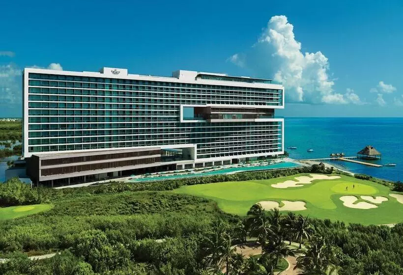 Dreams Vista Cancun Golf & Spa Resort