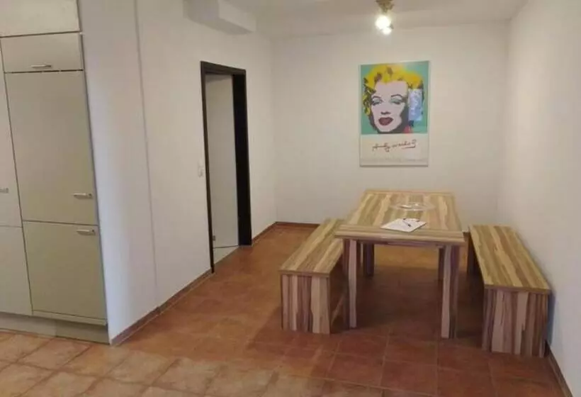 هتل Atelier Guesthouse