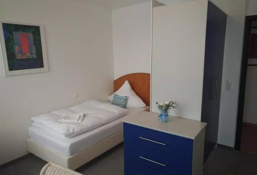 هتل Atelier Guesthouse