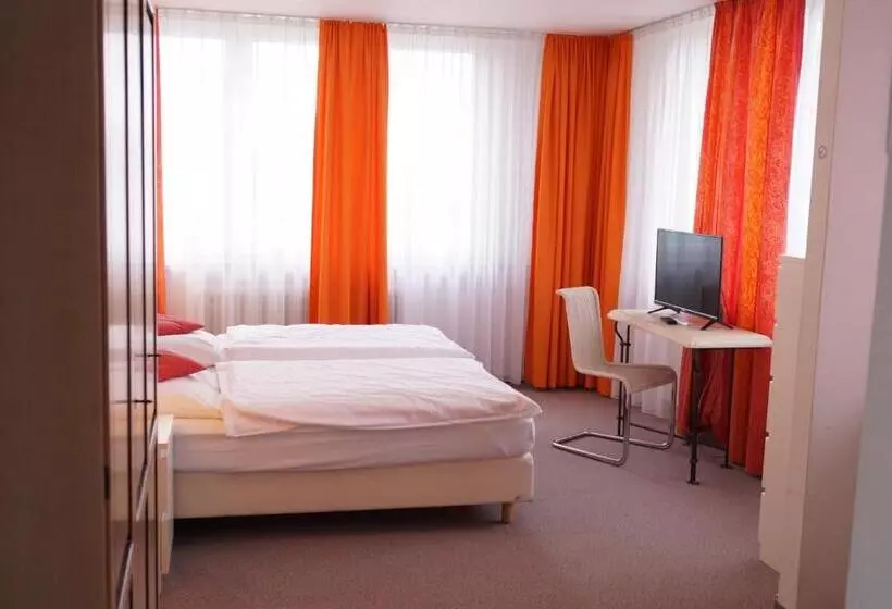 هتل Atelier Guesthouse