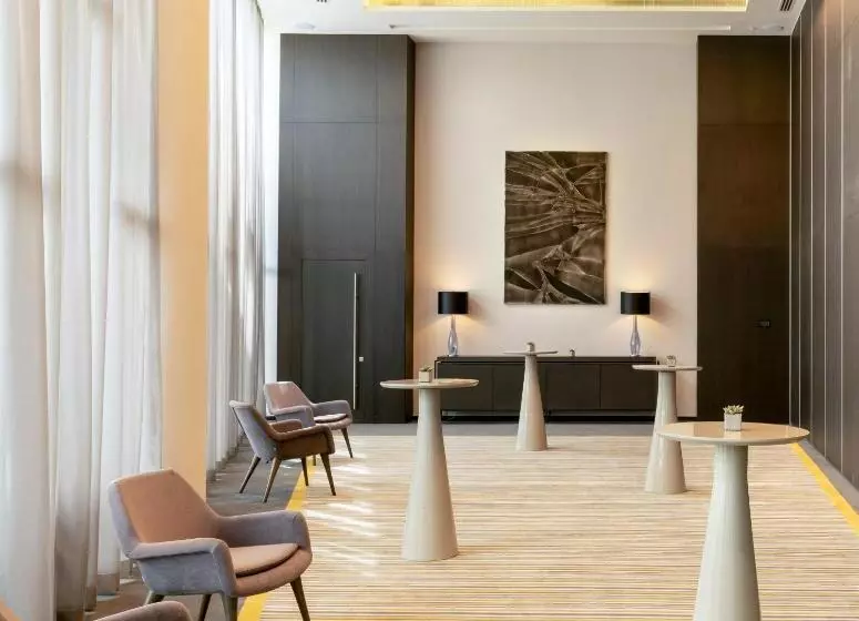 Hotelli Centro Westside By Rotana