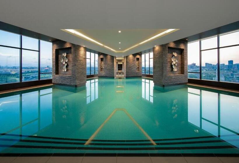 ホテル Centro Westside By Rotana