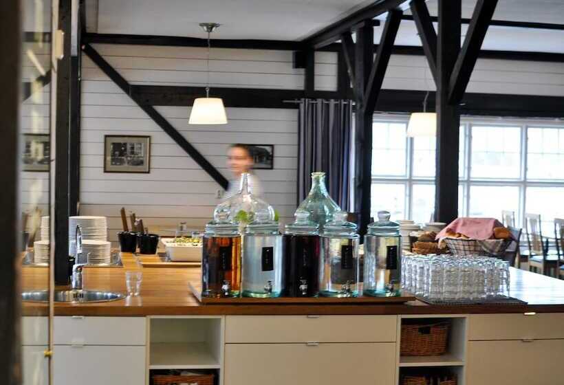 ホテル Idas Brygga Skepparehus