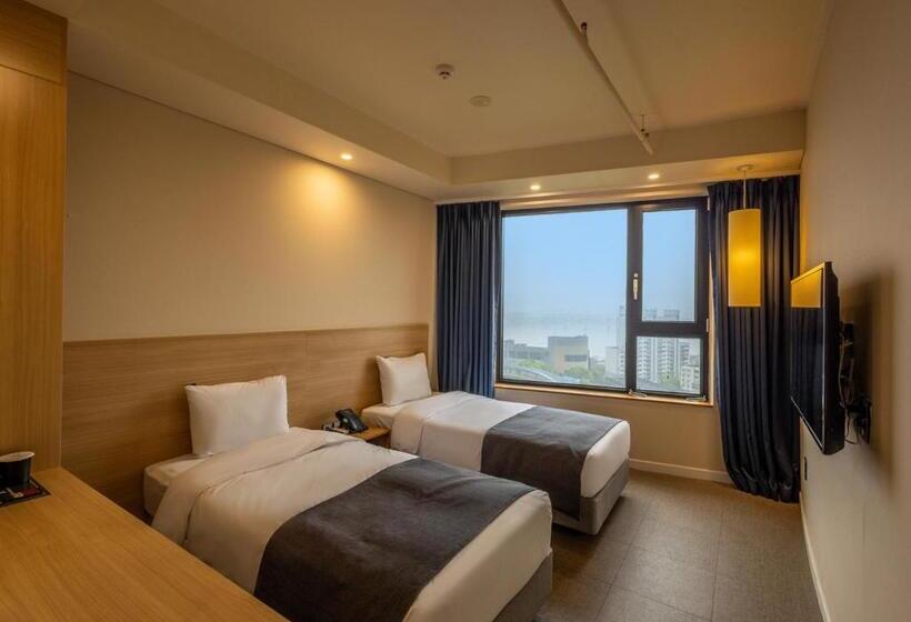 בית מלון כפרי Jk Blossom