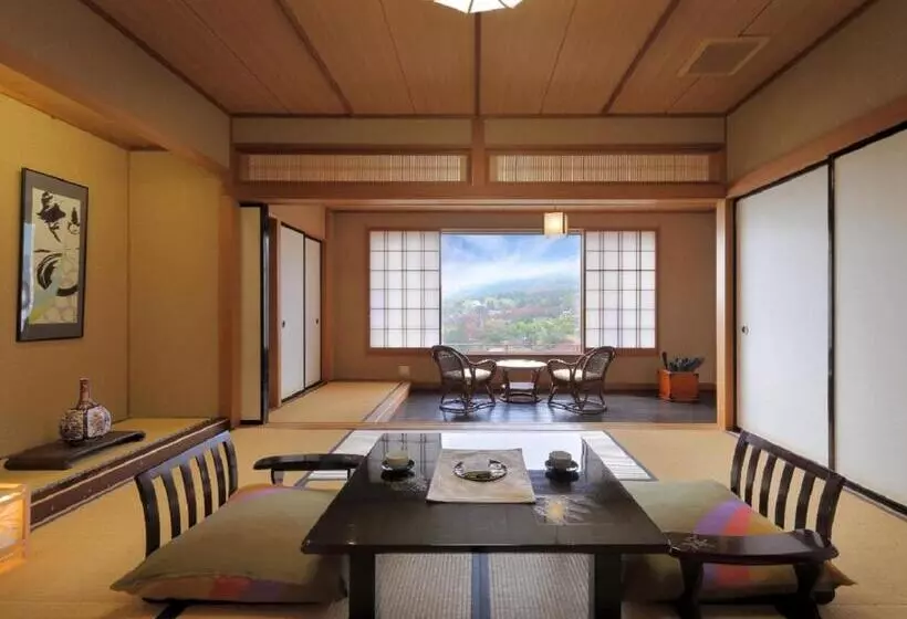 Hotelli Kagamigaike Hekizantei