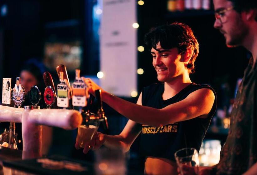 בית מלון כפרי The Family