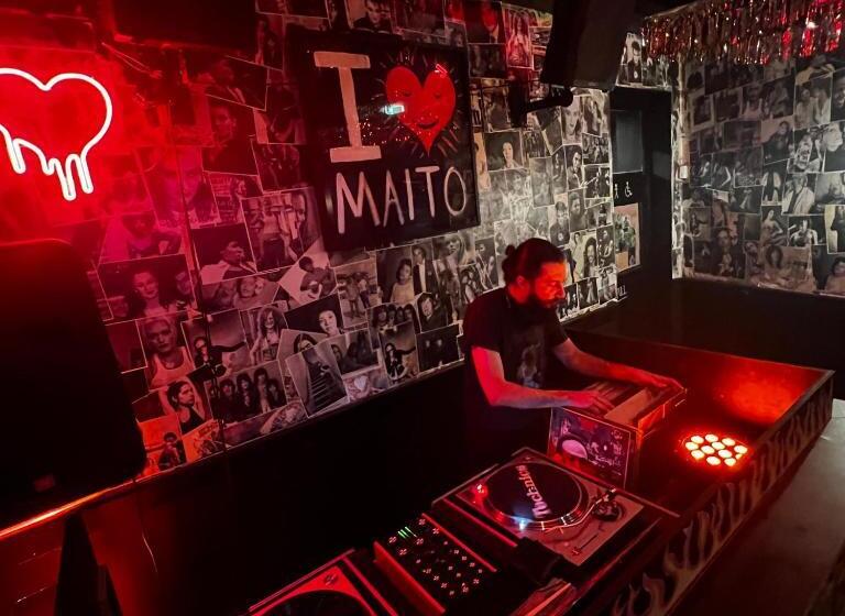 בית מלון כפרי The Family