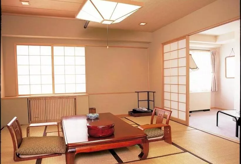 Ryokan Shirakabako View