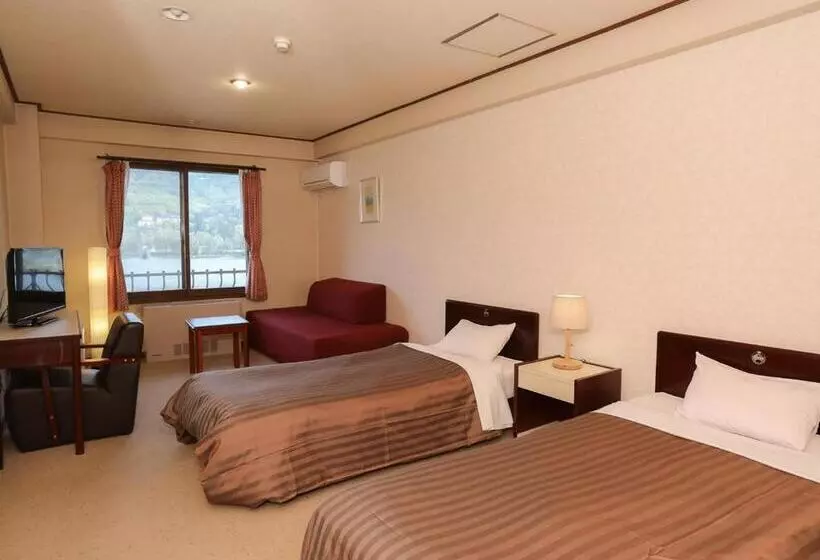 Ryokan Shirakabako View