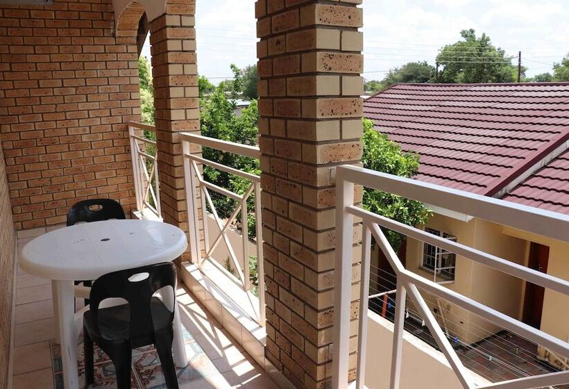 تختخواب و صبحانه Jojo Guest House