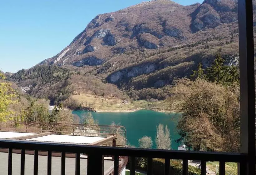 Hotelli Albergo Stella Alpina