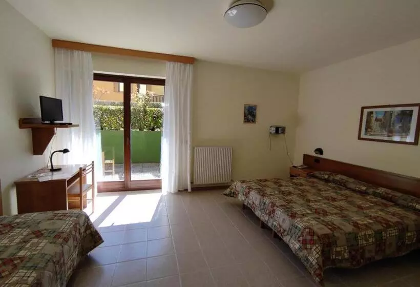 Hotelli Albergo Stella Alpina