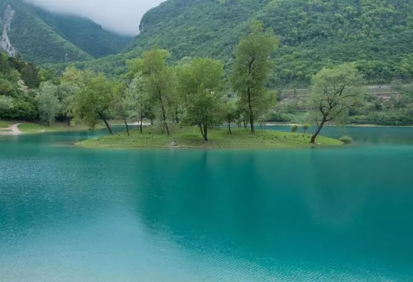 Hotelli Albergo Stella Alpina