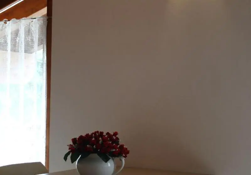 Hotelli Albergo Stella Alpina