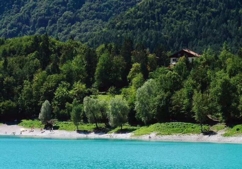 Hotelli Albergo Stella Alpina