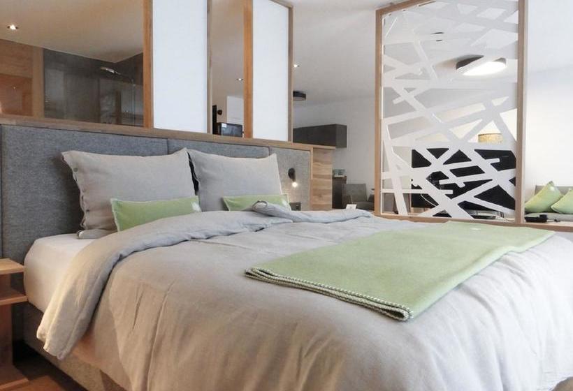 Boutique Hotel Und Chalets Bergwiesenglück
