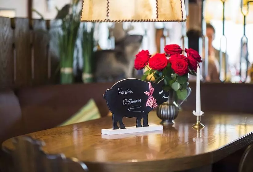 Hotelli Gasthof Jägerstüble