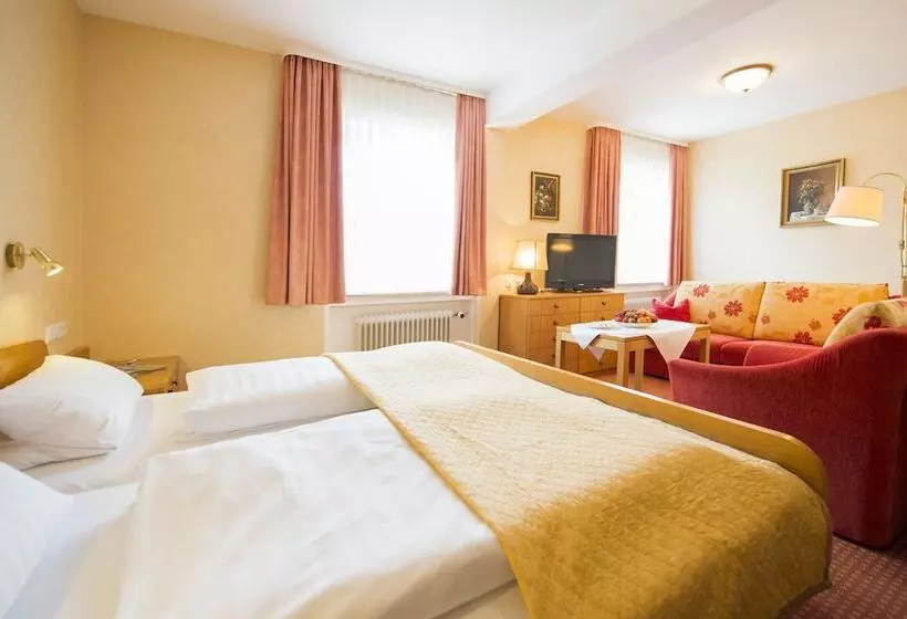 Hotelli Gasthof Jägerstüble